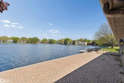 278 Lakeview Drive Mason City IA 50401