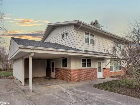 203 11th Street SE Hampton IA 50441