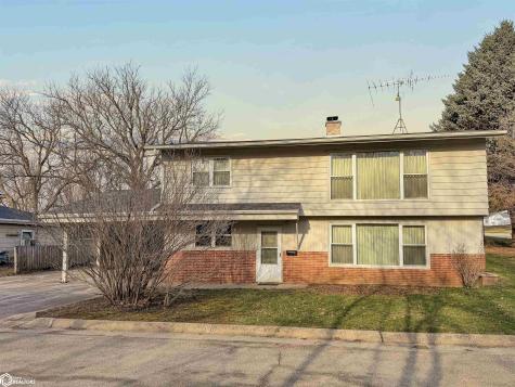 203 11th Street SE Hampton IA 50441