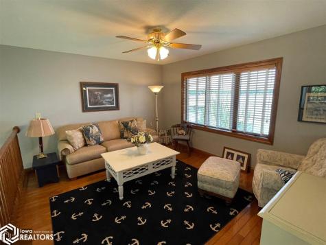 2707 S Lakeview Drive Clear Lake IA 50428-7080