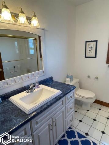 2707 S Lakeview Drive Clear Lake IA 50428-7080