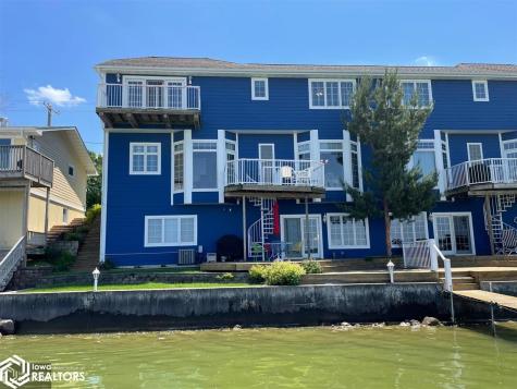 2707 S Lakeview Drive Clear Lake IA 50428-7080