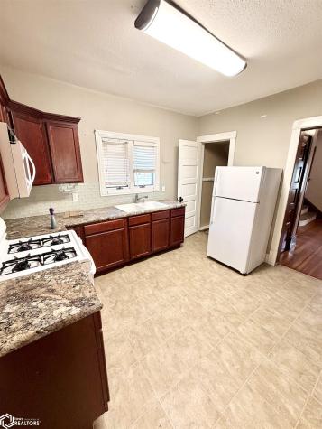 552 8th Street SE Mason City IA 50401