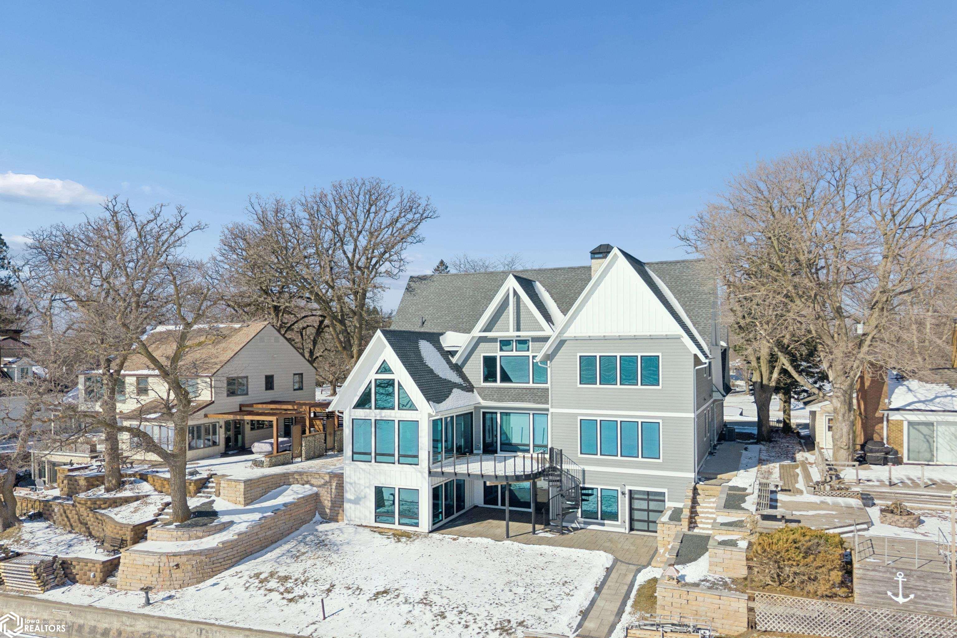 1811 N Shore Drive Clear Lake IA 50428