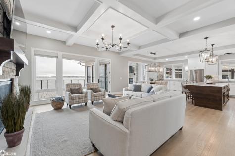 1811 N Shore Drive Clear Lake IA 50428