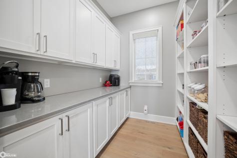 1811 N Shore Drive Clear Lake IA 50428