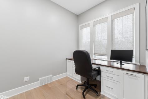 1811 N Shore Drive Clear Lake IA 50428