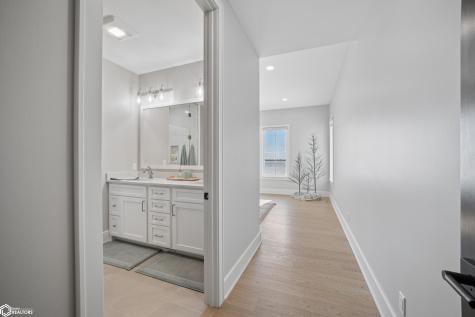 1811 N Shore Drive Clear Lake IA 50428