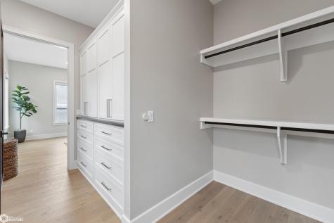 1811 N Shore Drive Clear Lake IA 50428