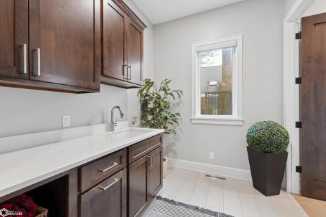 1811 N Shore Drive Clear Lake IA 50428
