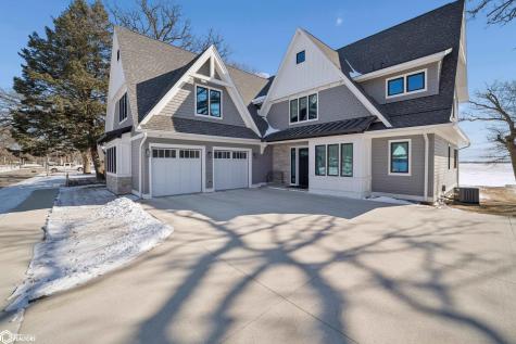 1811 N Shore Drive Clear Lake IA 50428