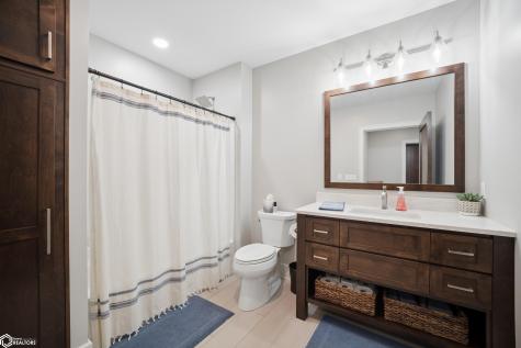 1811 N Shore Drive Clear Lake IA 50428