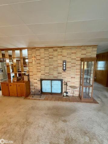 903 2nd Avenue NE Clarion IA 50525