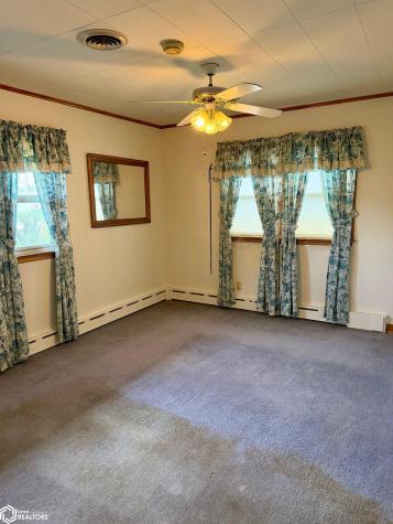 903 2nd Avenue NE Clarion IA 50525
