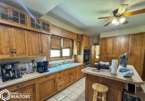 602 Central Avenue E Hampton IA 50441