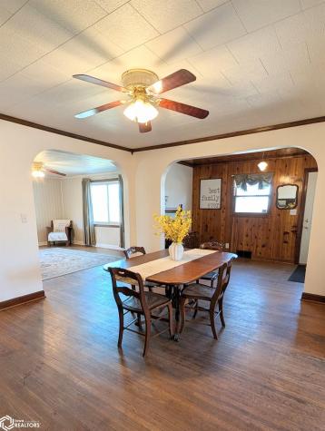 570 310th Street Woden IA 50484