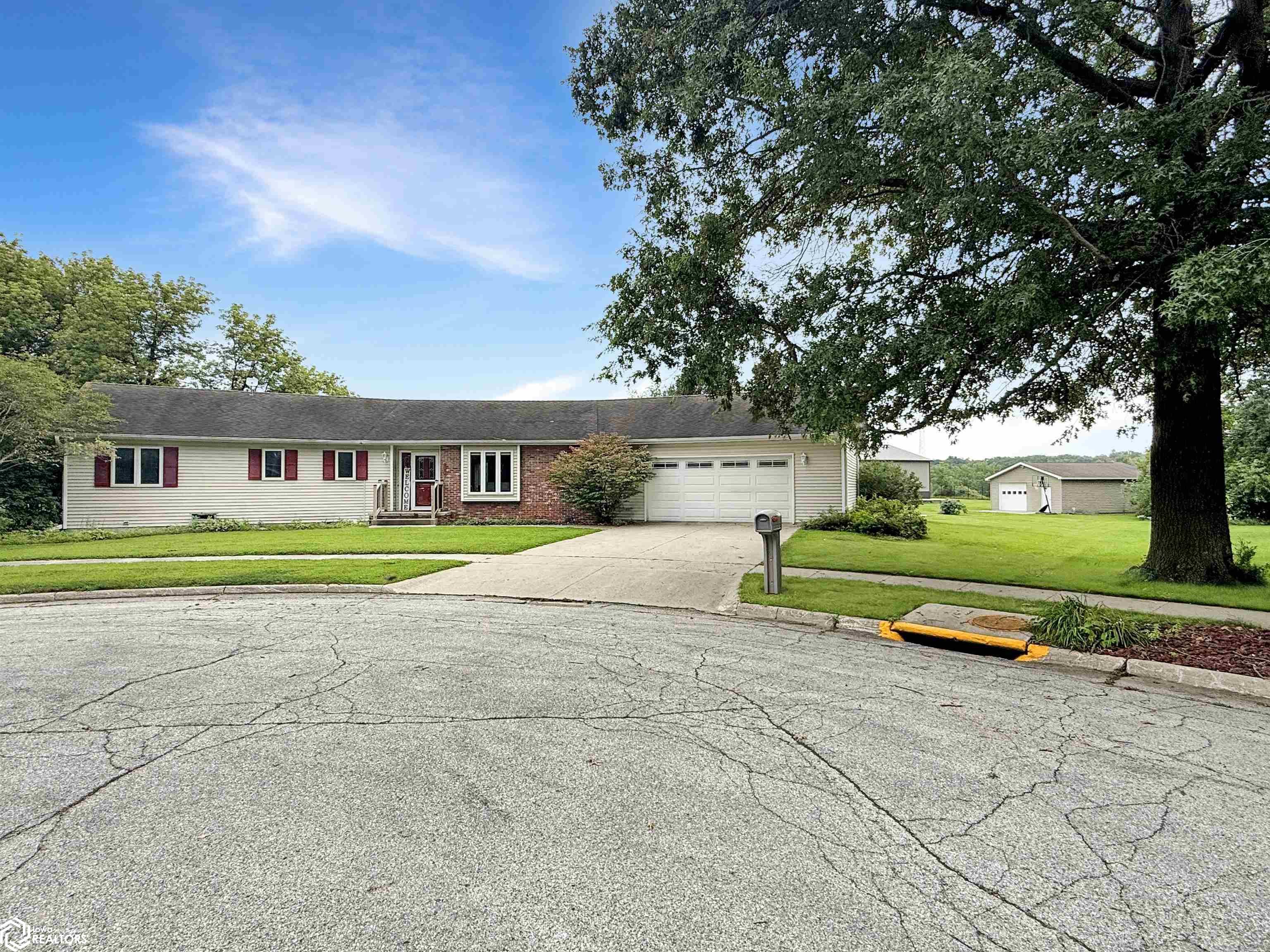 1319 Scenic View Drive Iowa Falls IA 50126