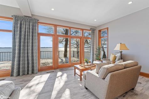 1419 N Shore Drive Clear Lake IA 50428