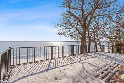 1419 N Shore Drive Clear Lake IA 50428