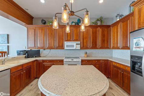 1419 N Shore Drive Clear Lake IA 50428