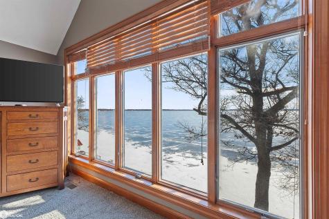 1419 N Shore Drive Clear Lake IA 50428