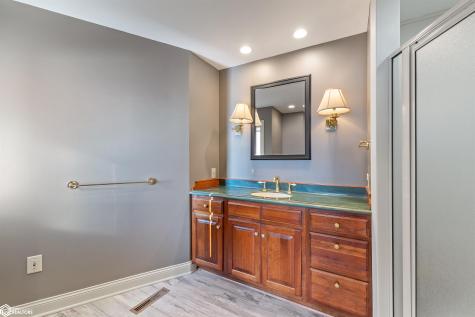 1419 N Shore Drive Clear Lake IA 50428