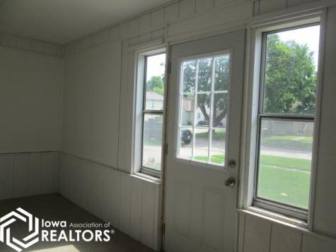 303 5th Avenue NE Belmond IA 50421