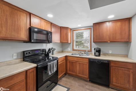 630 W 7th Street Garner IA 50438