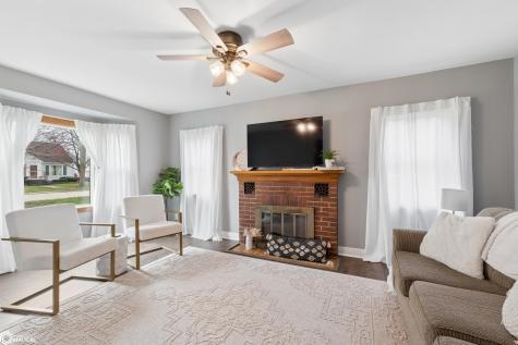 630 W 7th Street Garner IA 50438
