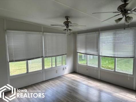 571 2nd Street SE Britt IA 50423