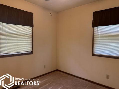 571 2nd Street SE Britt IA 50423