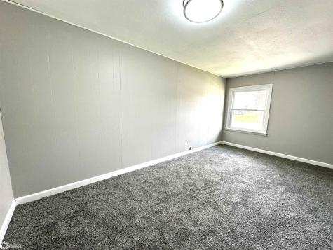803 Oak Street Iowa Falls IA 50126