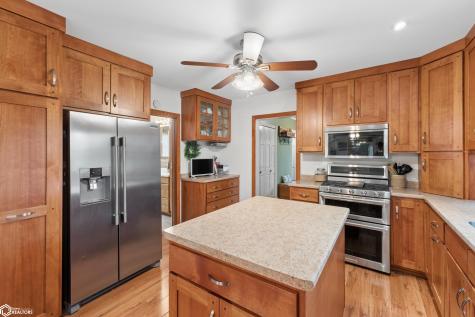 706 W Main Street Fertile IA 50434