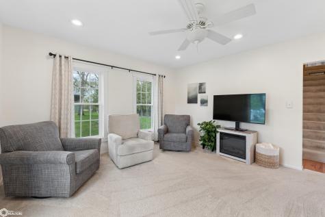 706 W Main Street Fertile IA 50434