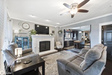 222 Thompson Street Sheffield IA 50475