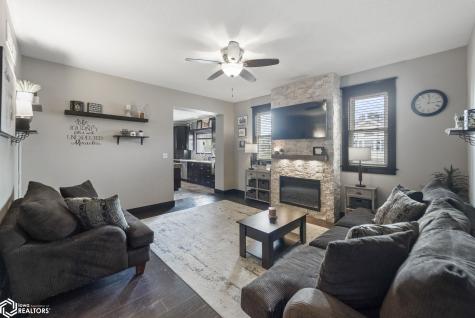 222 Thompson Street Sheffield IA 50475