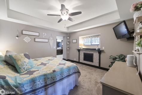 222 Thompson Street Sheffield IA 50475