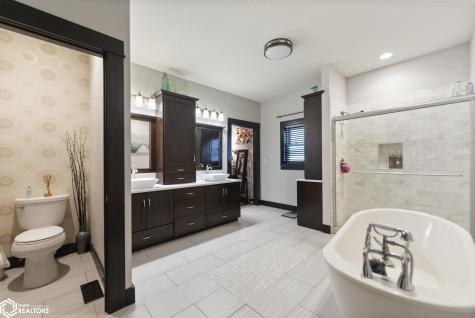 222 Thompson Street Sheffield IA 50475