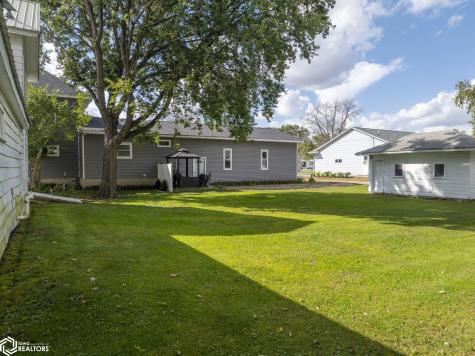 222 Thompson Street Sheffield IA 50475