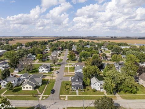 222 Thompson Street Sheffield IA 50475