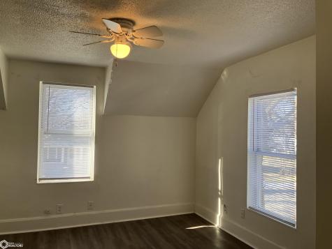 704 8th Avenue N Clear Lake IA 50428