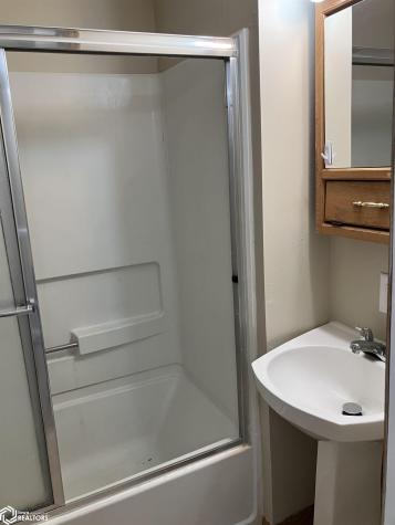 704 8th Avenue N Clear Lake IA 50428
