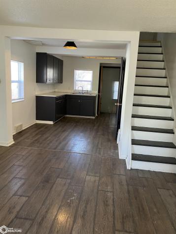 704 8th Avenue N Clear Lake IA 50428