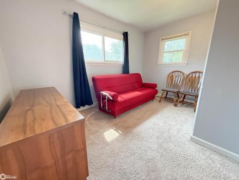 1706 N Federal Street Hampton IA 50441