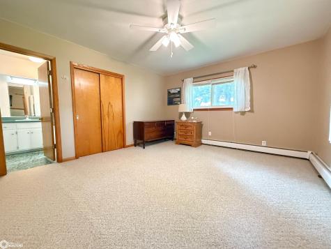 1706 N Federal Street Hampton IA 50441