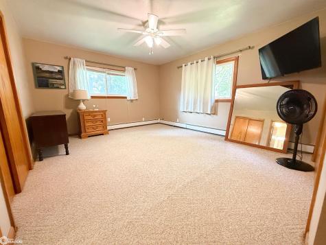 1706 N Federal Street Hampton IA 50441