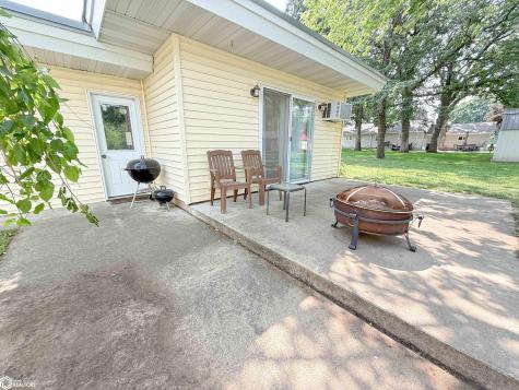 1706 N Federal Street Hampton IA 50441