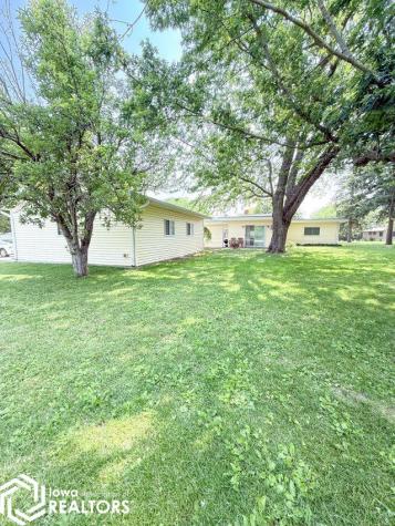 1706 N Federal Street Hampton IA 50441