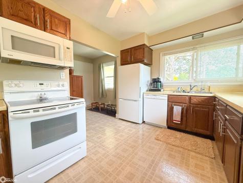 1706 N Federal Street Hampton IA 50441