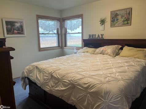 1045 Rake Avenue Belmond IA 50421